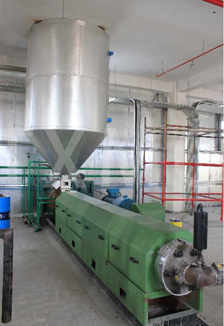 Screw extruder